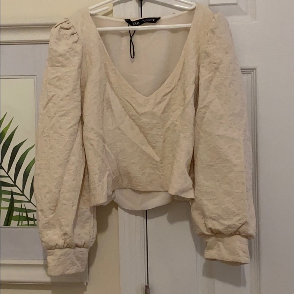 Zara top size medium